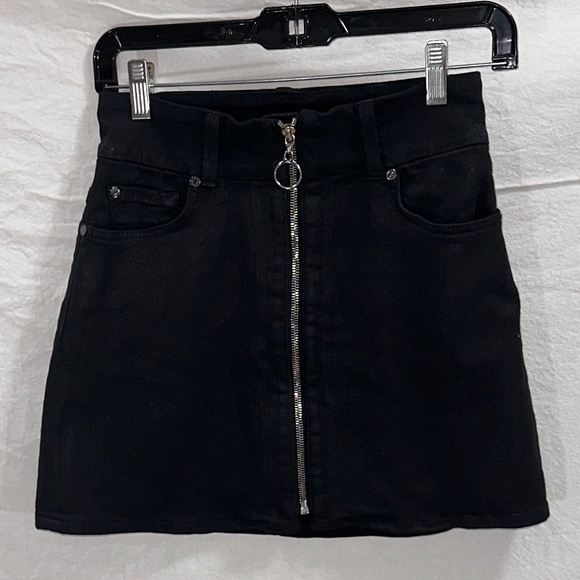 7 For All Mankind Zip-Front Denim Mini Skirt - Size 24 - EUC! - Picture 3 of 9